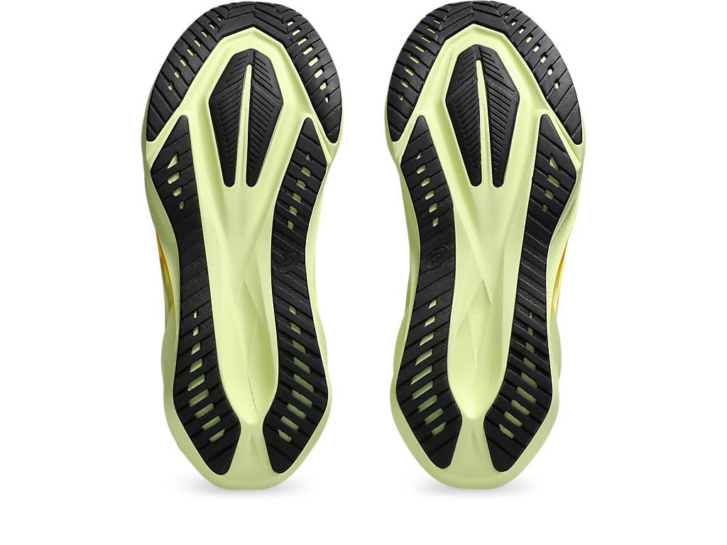 ASICS Mens Novablast 5 Running Shoes
