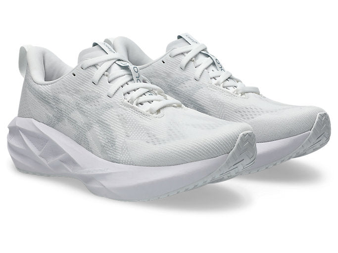 ASICS Women Novablast 5 Running Shoes