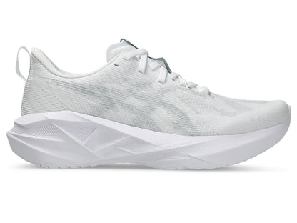 Women Novablast 5 Running Shoes