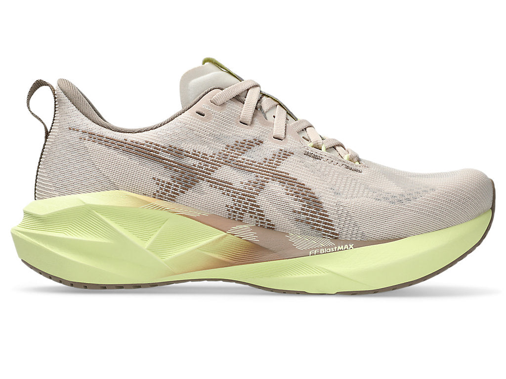 Women Novablast 5 Running Shoes