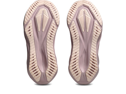 Women Novablast 5 Running Shoes