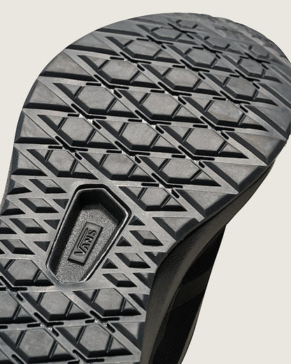 UltraRange 2.0 Shoe